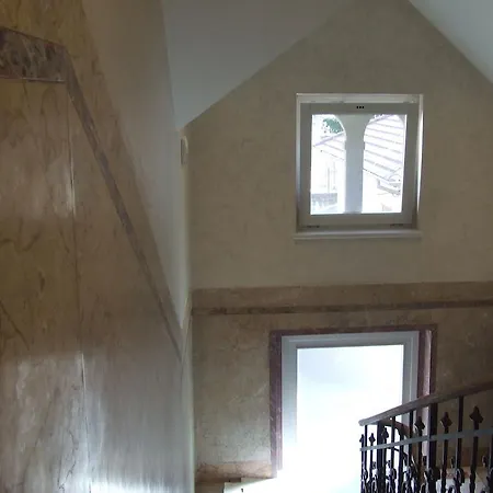 Ξενοδοχείο Helvetia Lezzeno