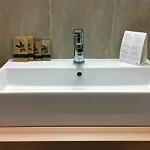 Helvetia Hotel 3*