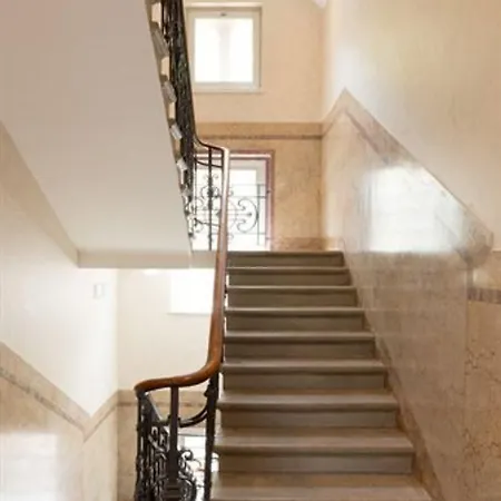 Helvetia Лезено