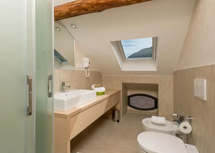 Helvetia Hotel Lezzeno